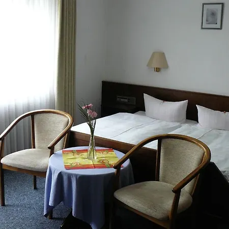 Szálloda Weisses Rossel 2*